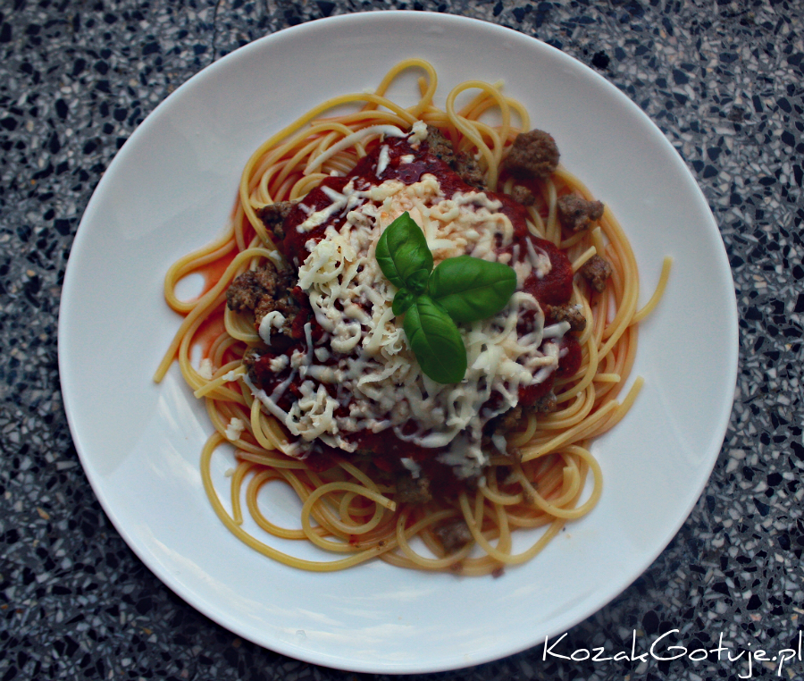 spaghetti a'la bolognese